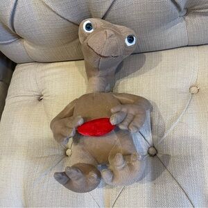 E.T. Extra Terrestrial 12" Plush with heart